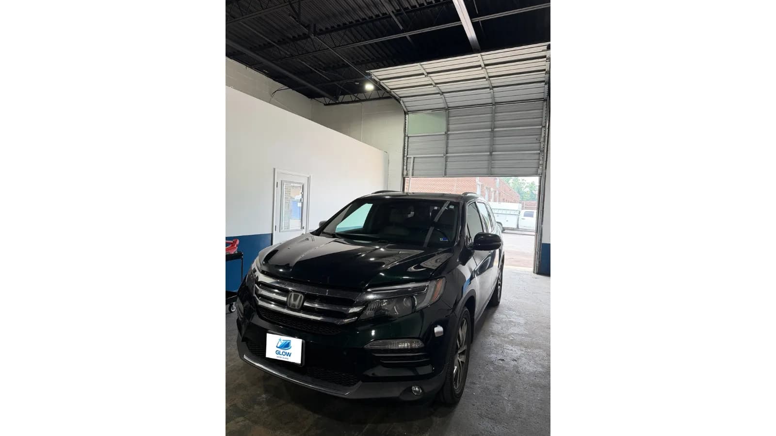 Honda Pilot after professional windshield replacement in Glen Burnie, MD